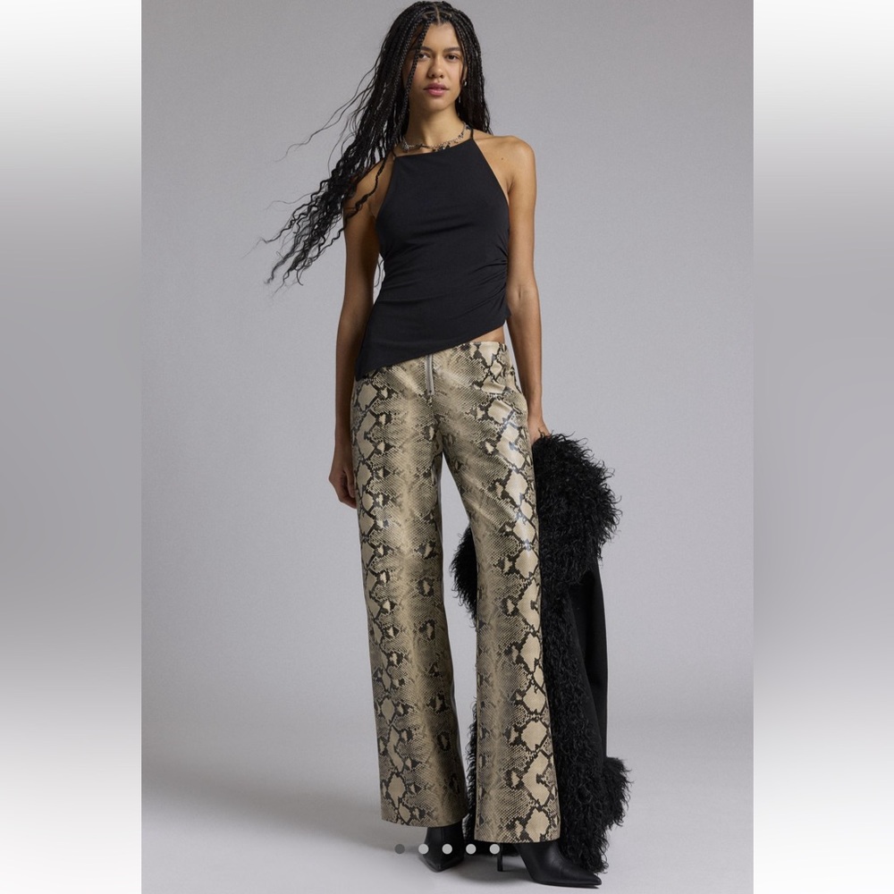 Snake Print Wide Leg by.DYLN Xaavier Snake Print Faux
Leather Pant